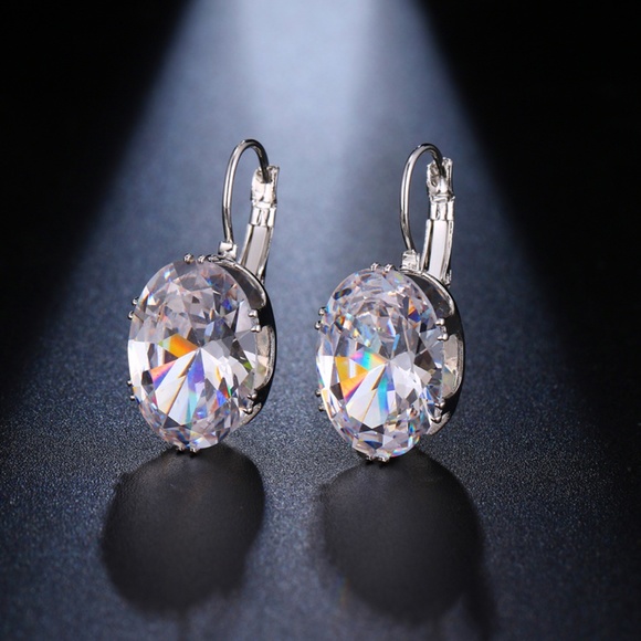 Stunning Drop Imitation Diamond Silver Earrings - Picture 1 of 10